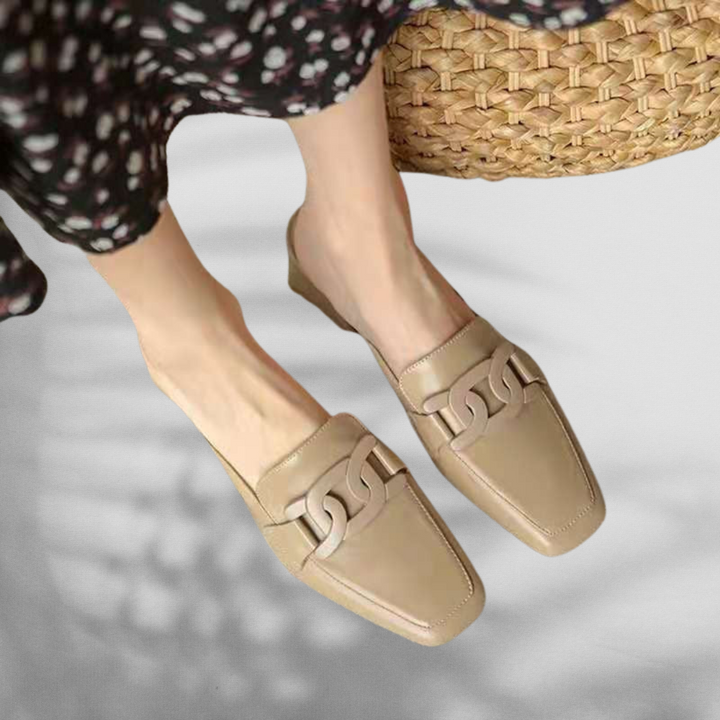 MELANIE™ | Elegante Loafer mit dekorativer Kette