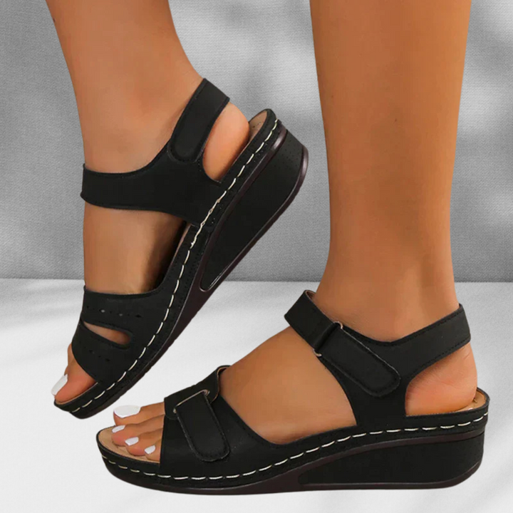 CALLIE™ | Bequeme Sandalen mit Klettverschluss und erhöhtem Fußbett