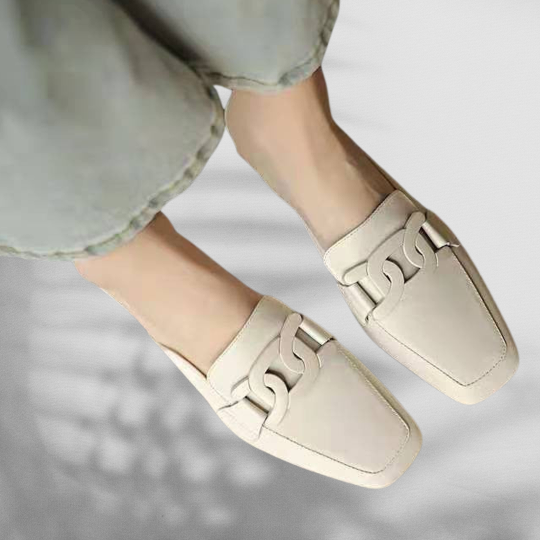 MELANIE™ | Elegante Loafer mit dekorativer Kette