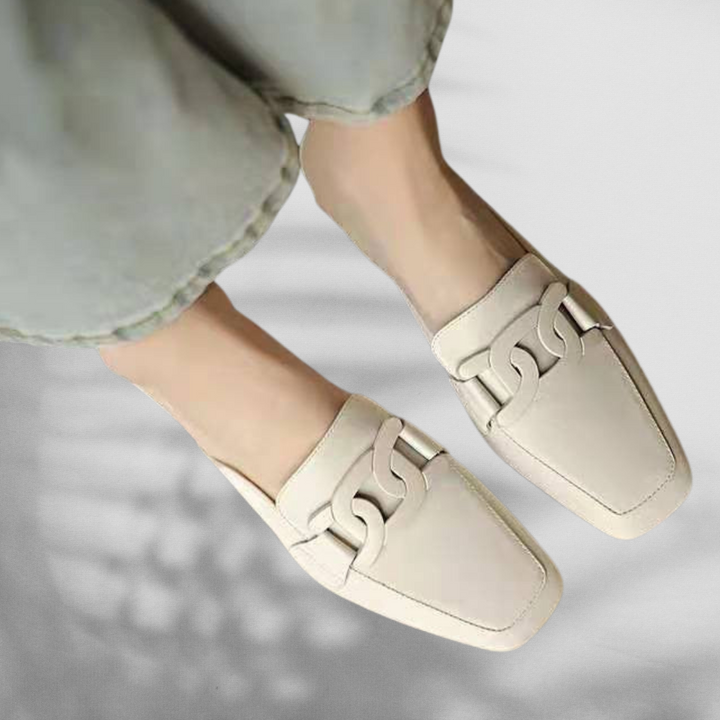 MELANIE™ | Elegante Loafer mit dekorativer Kette