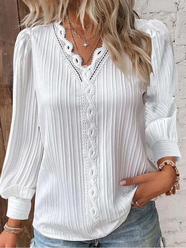 SOPHIA™ | Stickerei-Bluse für einen raffinierten Look